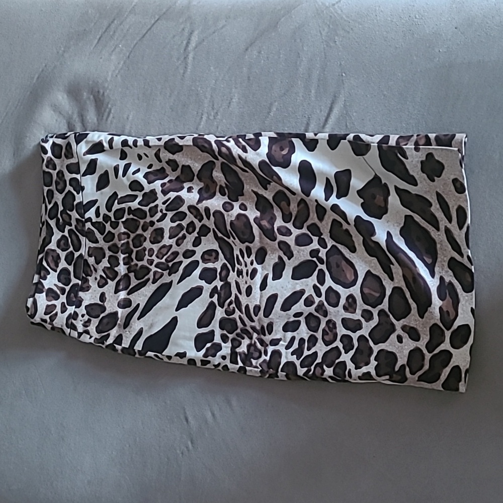 Leopard pencil skirt